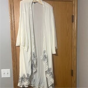 Torrid Cream and Gray Embroidered Kimono